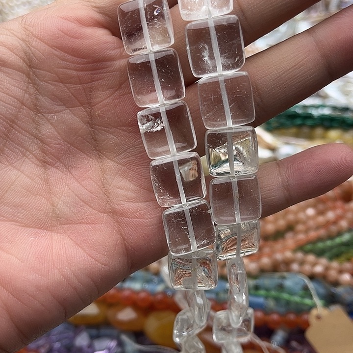 玛瑙/玉髓未镶嵌珠宝半成品一条13.5mm左右白水晶方片