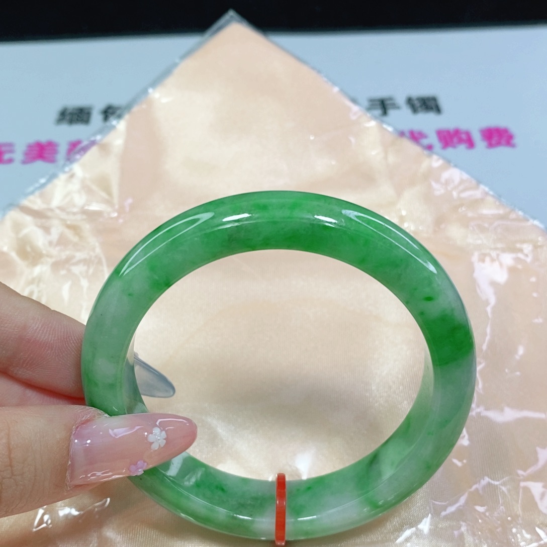 翡翠手镯未镶嵌54 54 54