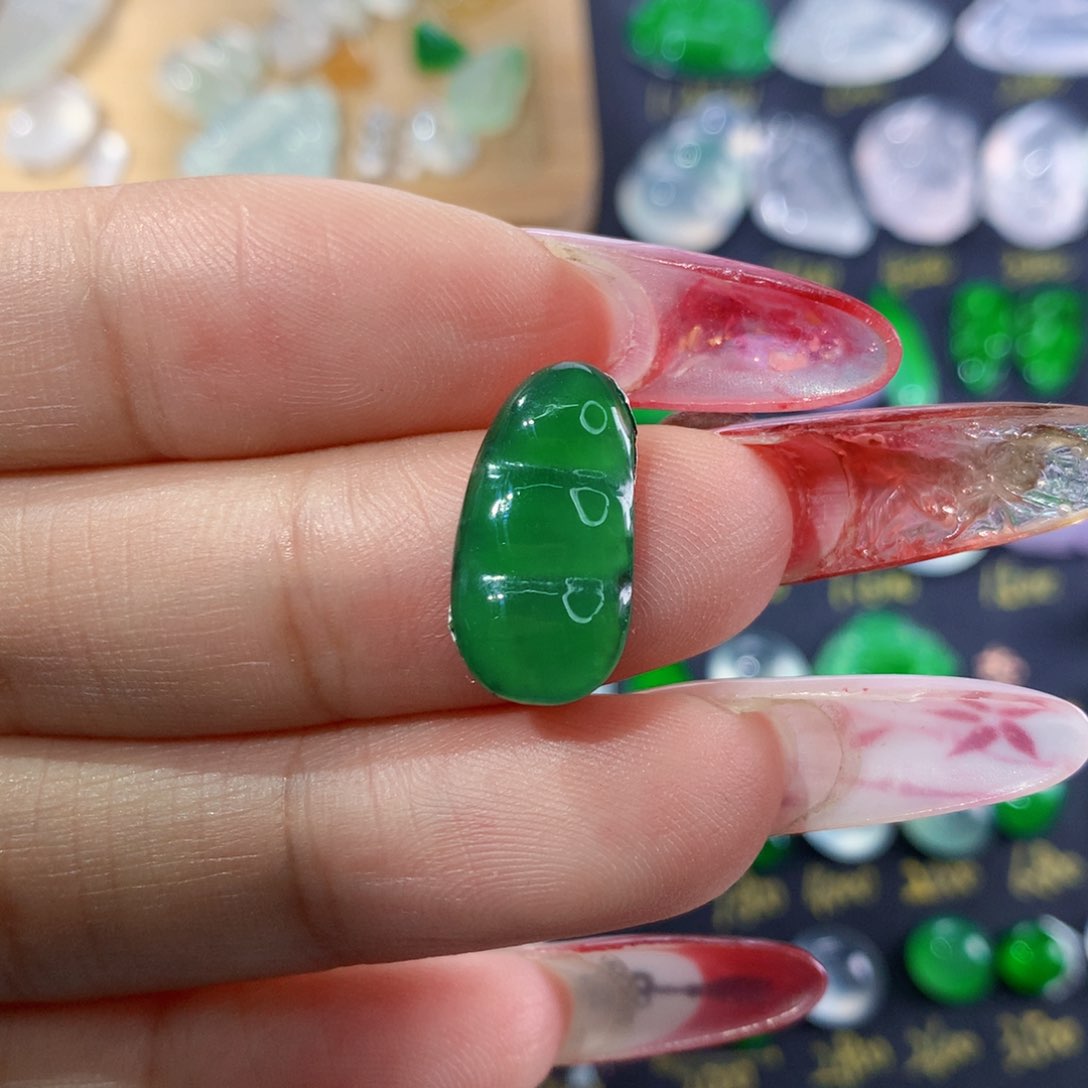 翡翠颈饰未镶嵌纯天然缅甸翡翠A货