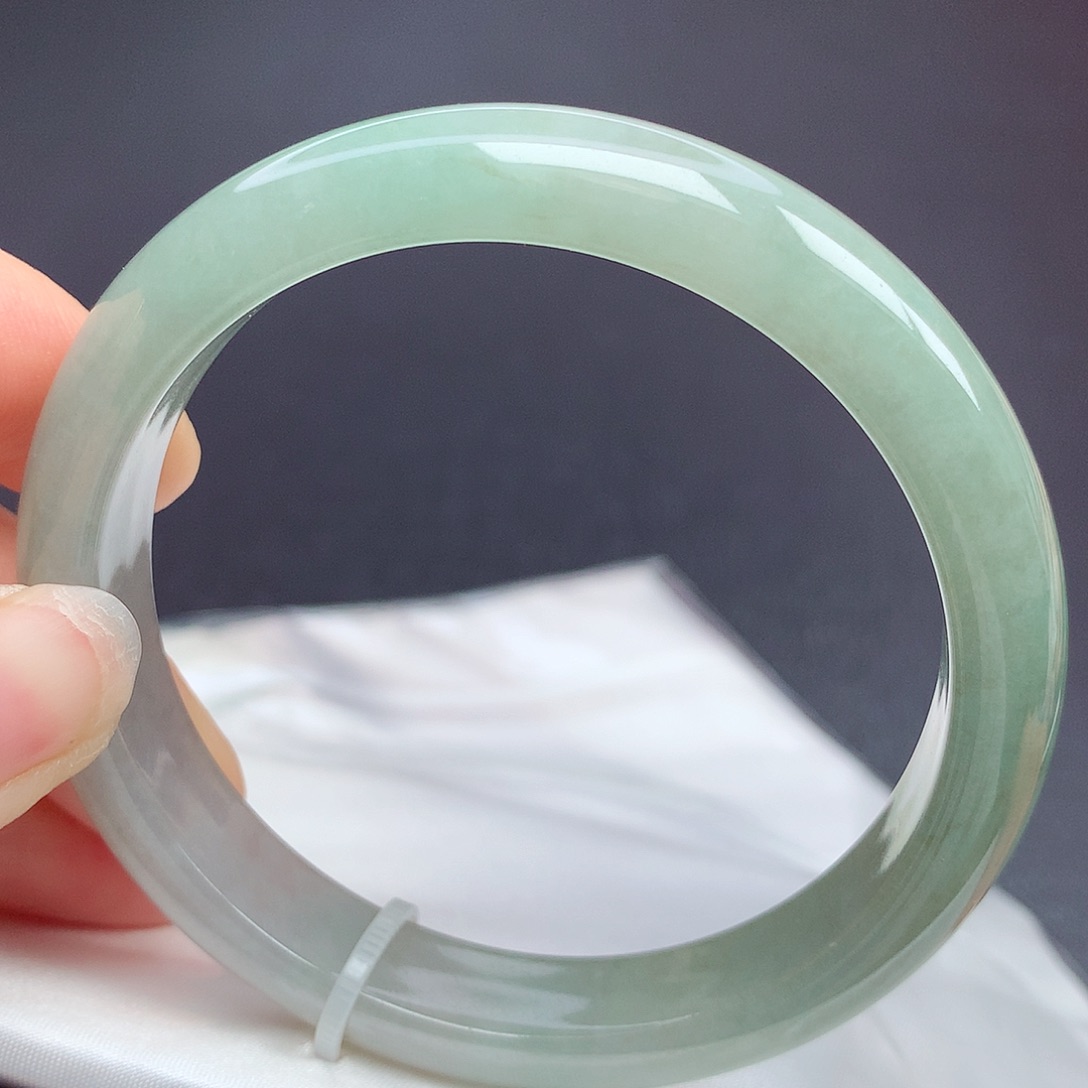 翡翠手镯未镶嵌04n n n n n n n