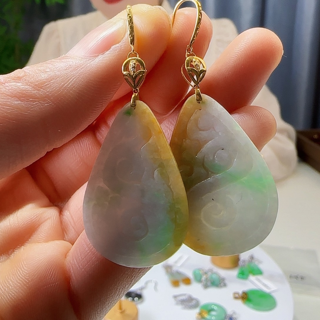 翡翠耳饰18K金镶嵌天然缅甸