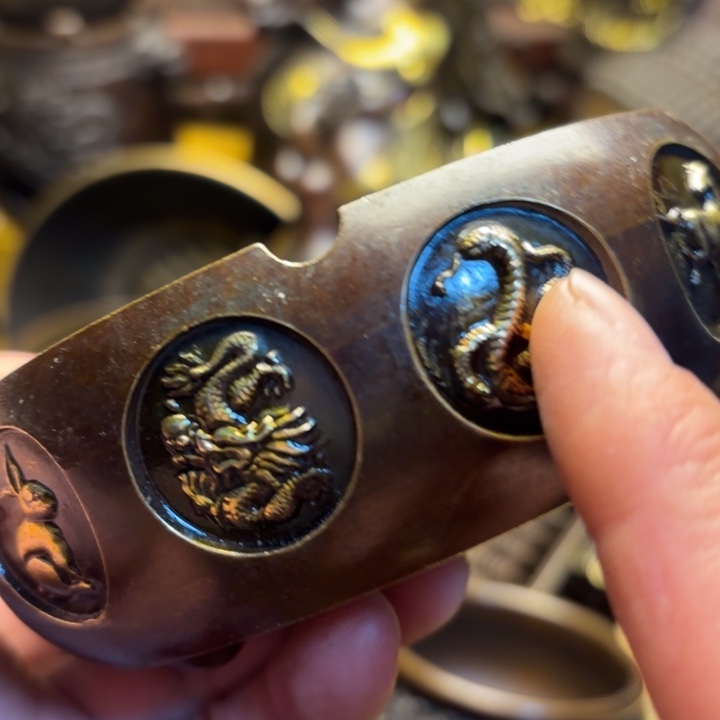 铜器摆件    点击下单