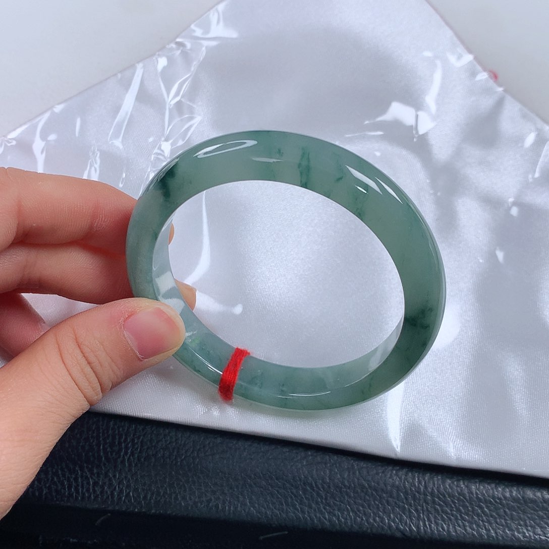 翡翠手镯未镶嵌 正圈⑨①