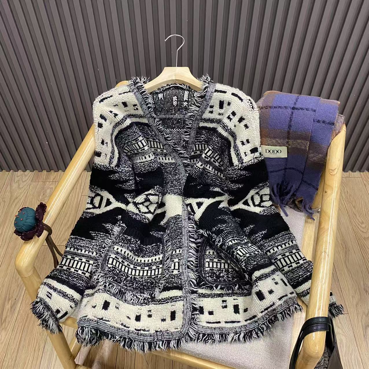 秋冬复古流苏毛边针织开衫宽松慵懒风提花百搭毛衣外套女Z25508