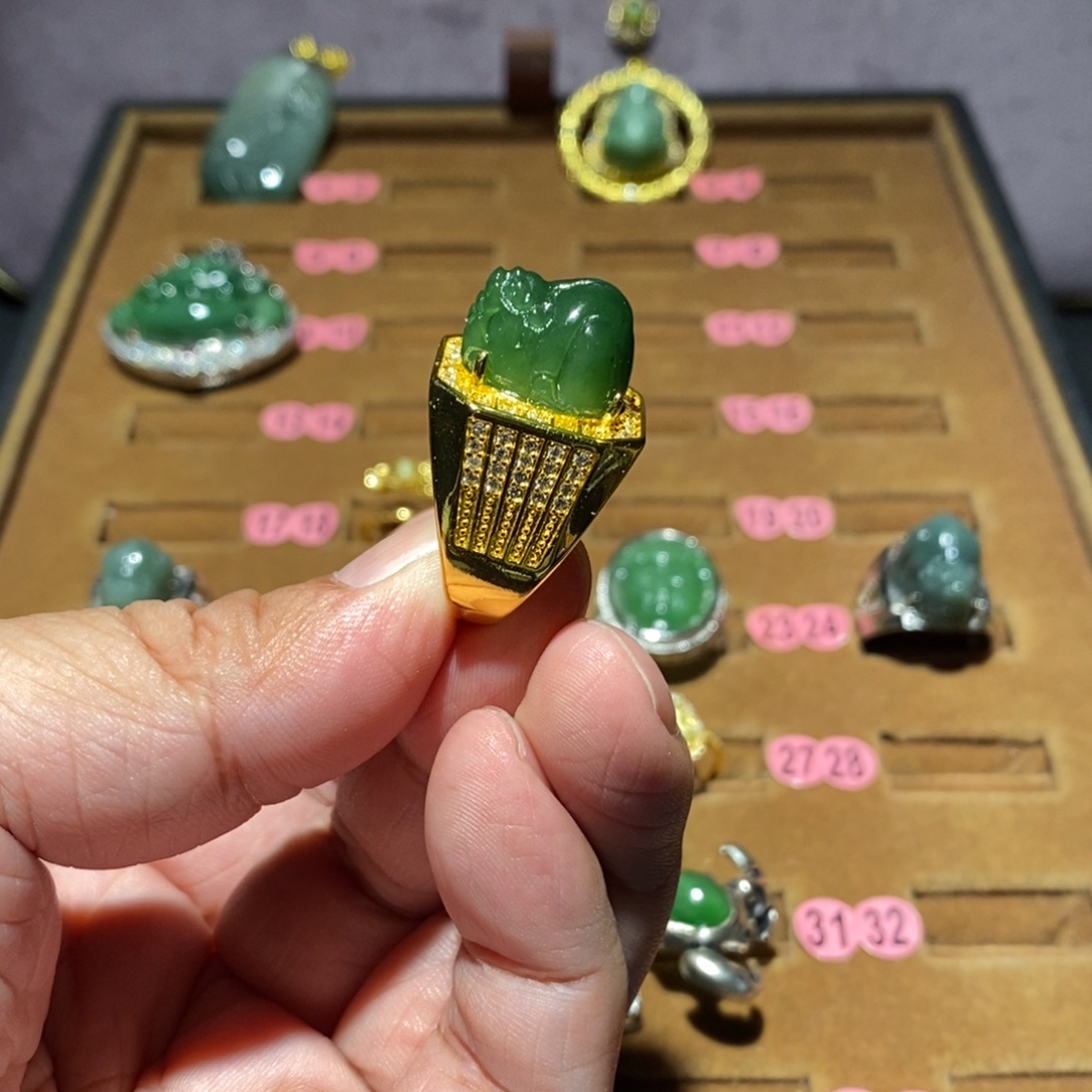 和田玉（碧玉）未镶嵌戒指