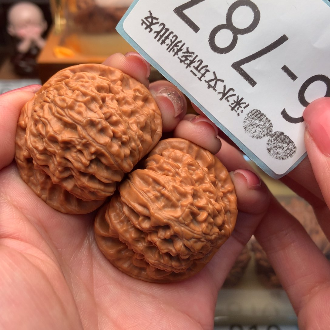 文玩核桃把件41闷白 