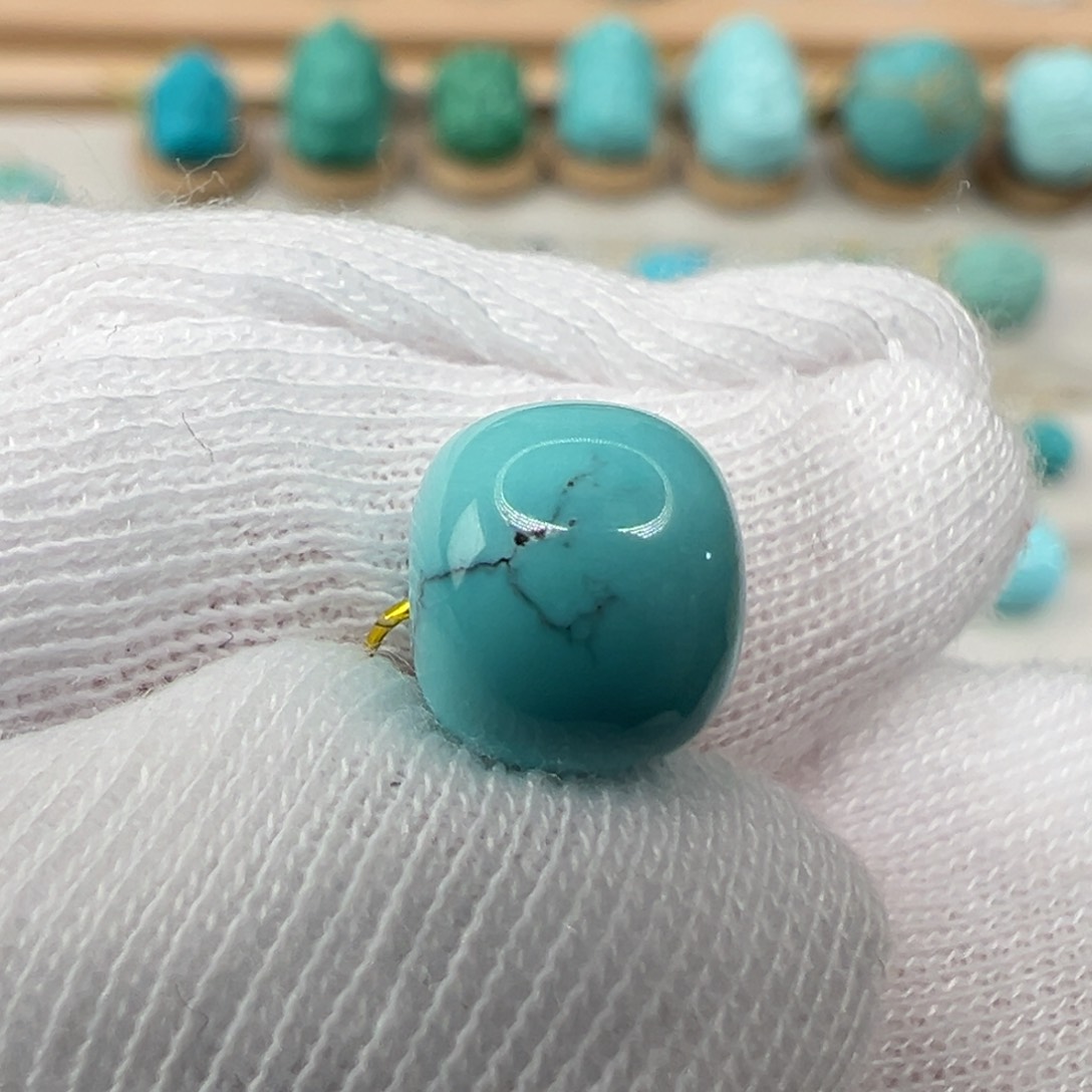 绿松石配饰未镶嵌