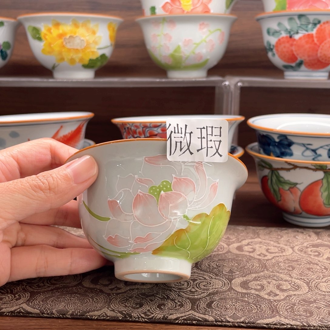 釉下手绘茶具微瑕