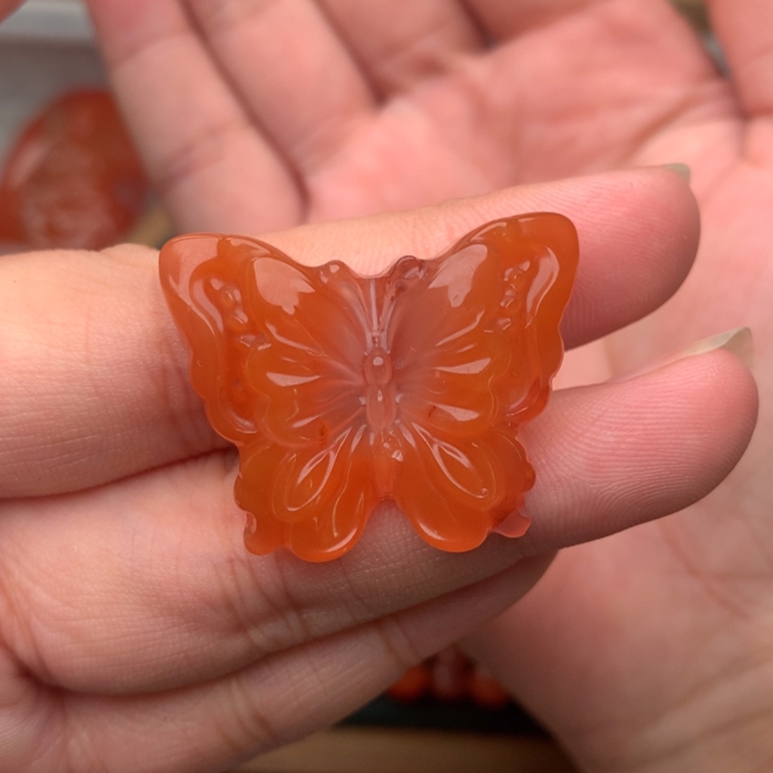 【闪购商品】未镶嵌南红玛瑙珠宝奇石圆***亮