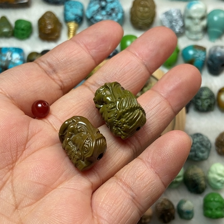 南红玛瑙未镶嵌颈饰