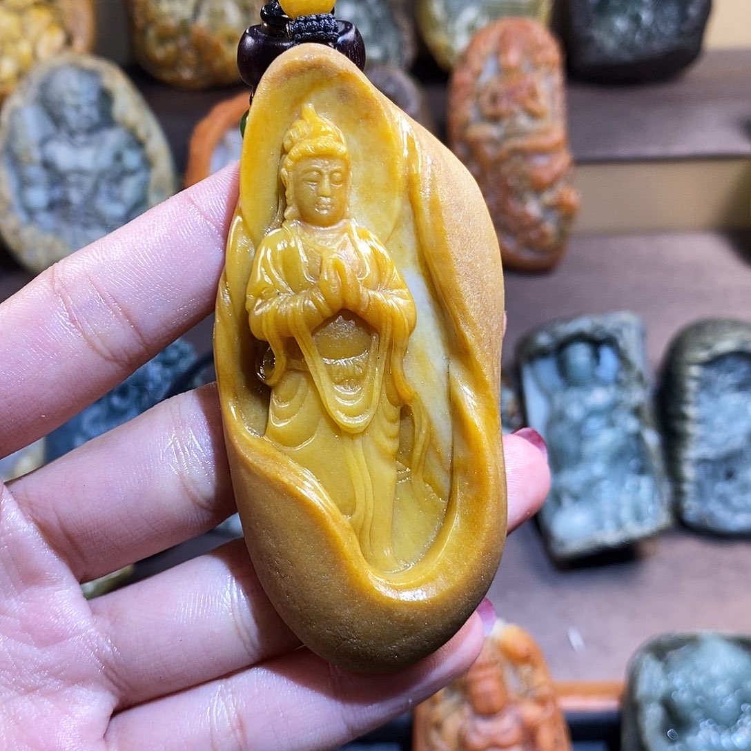 潜***d定制翡翠未镶嵌翡翠定制料