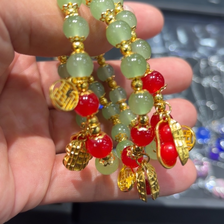 查罗石未镶嵌新疆金丝玉手链多样性发一