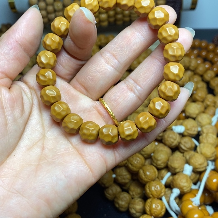 猴头核桃手串猴头