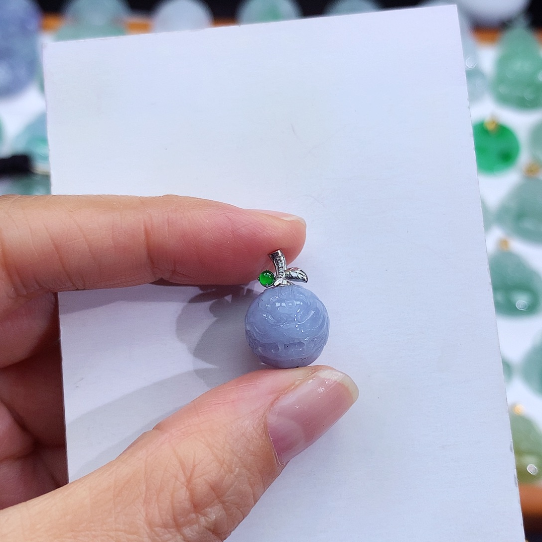 翡翠18K金镶嵌颈饰翡翠吊坠