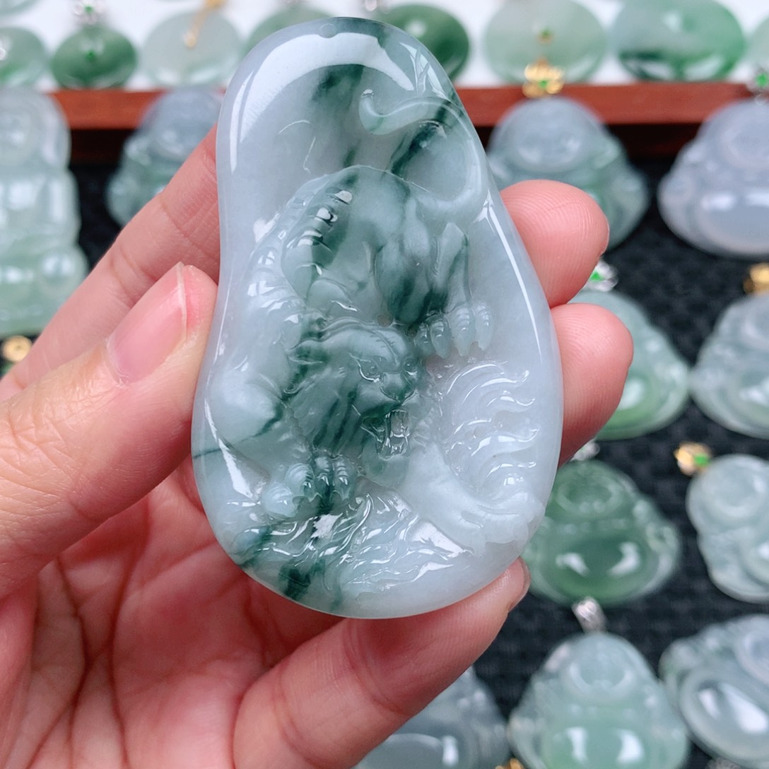 翡翠吊坠(不含链)未镶嵌Q****n