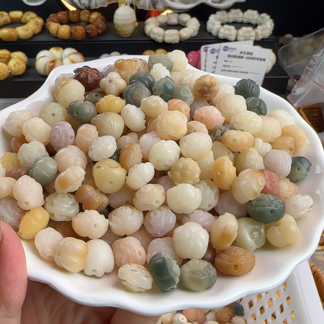 手串菩提根/象牙果卡12各种花100颗批发