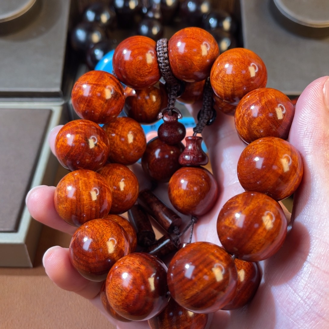 上***水檀香紫檀（小叶紫檀）