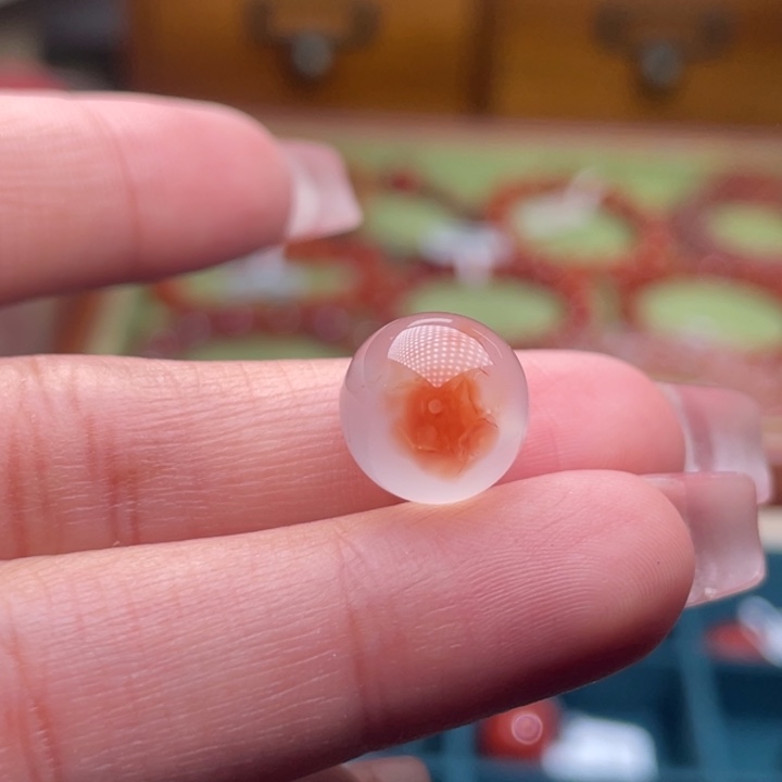 南红玛瑙配饰未镶嵌