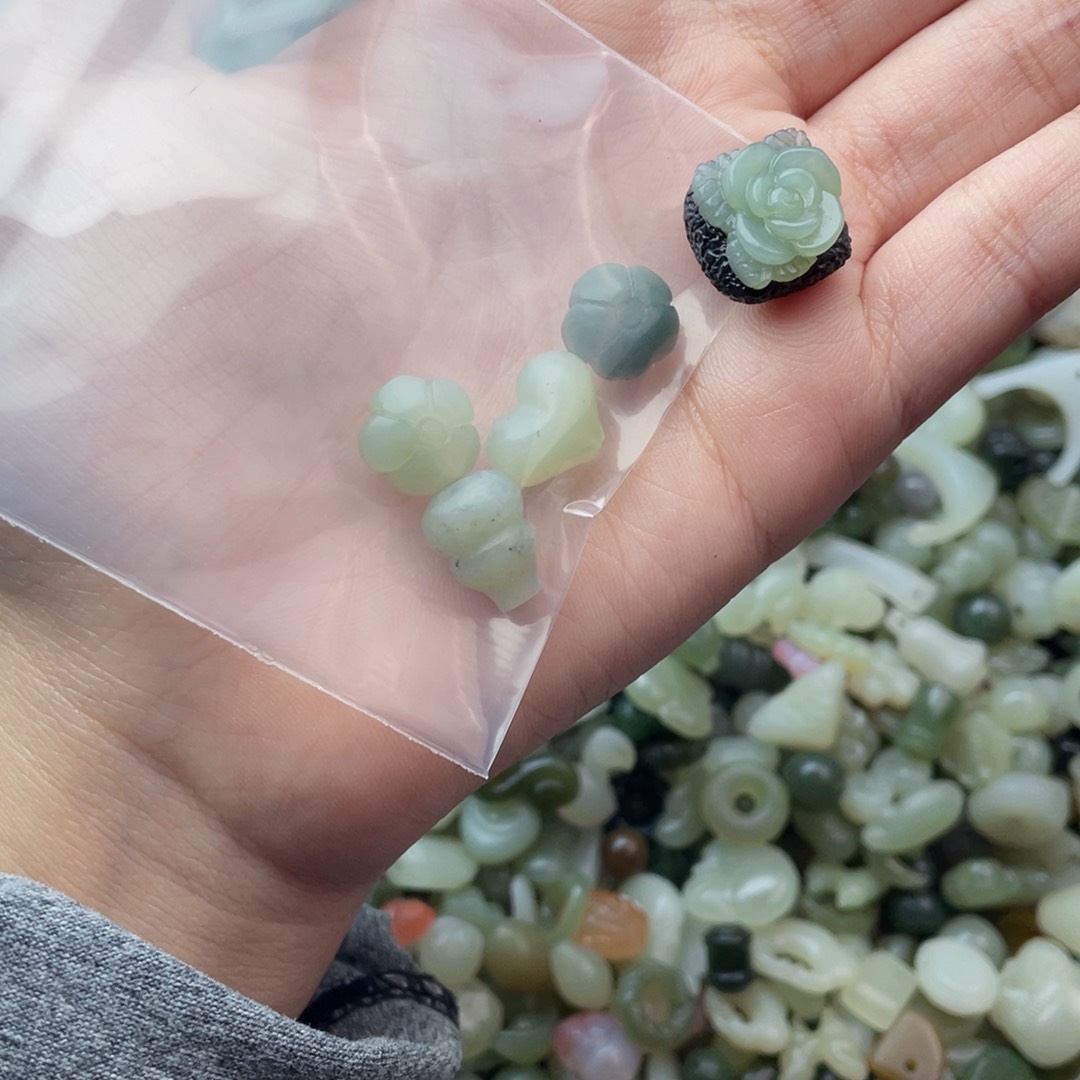 未镶嵌手绳和田玉旺****?