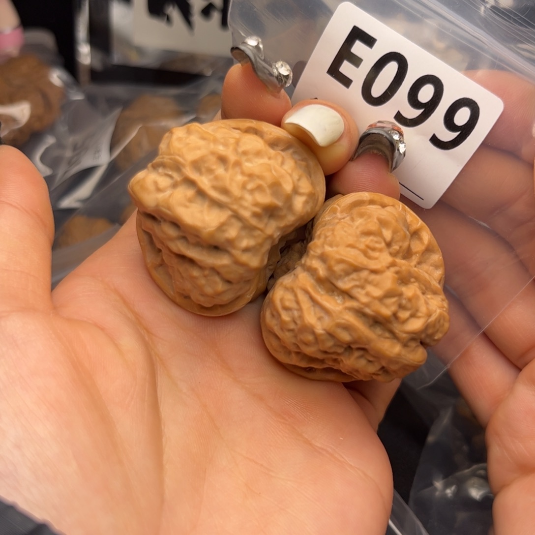 文玩核桃把件蛤蟆40