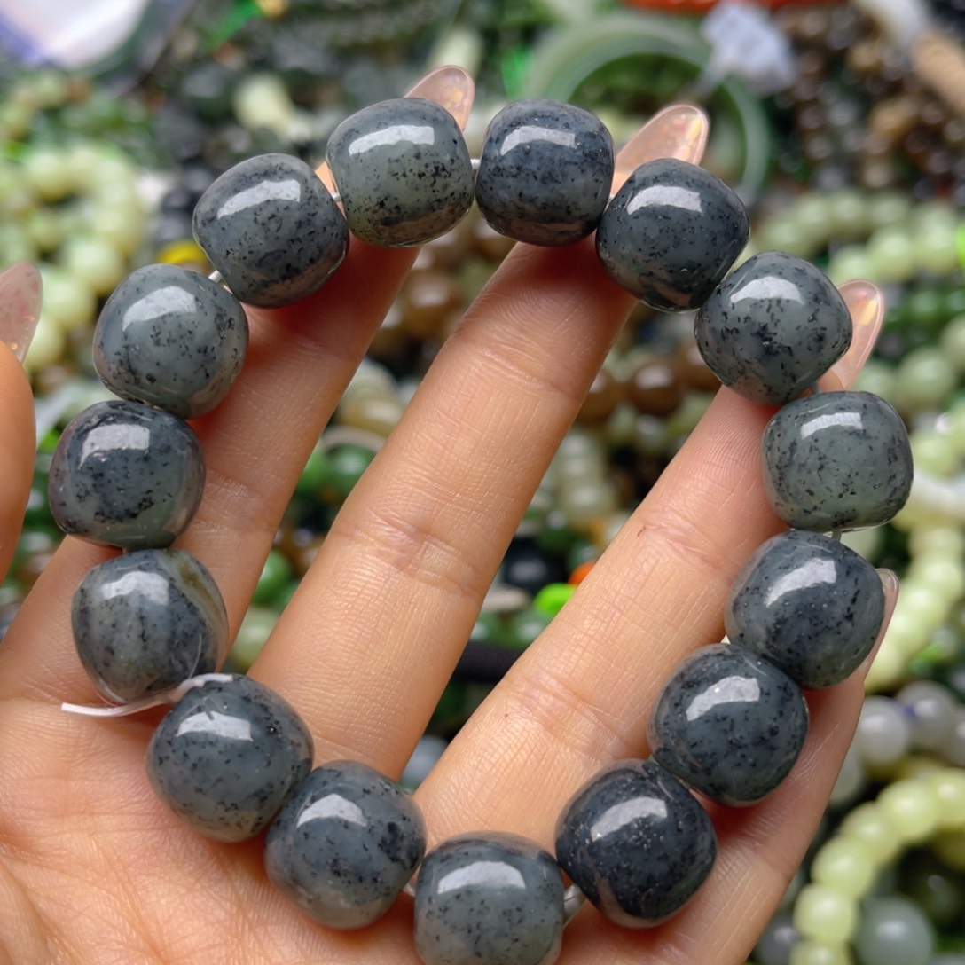 手串未镶嵌和田玉