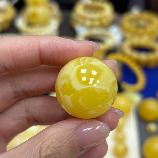 25.2mm焦皮料·小妖珠宝天然原矿琥珀蜜蜡