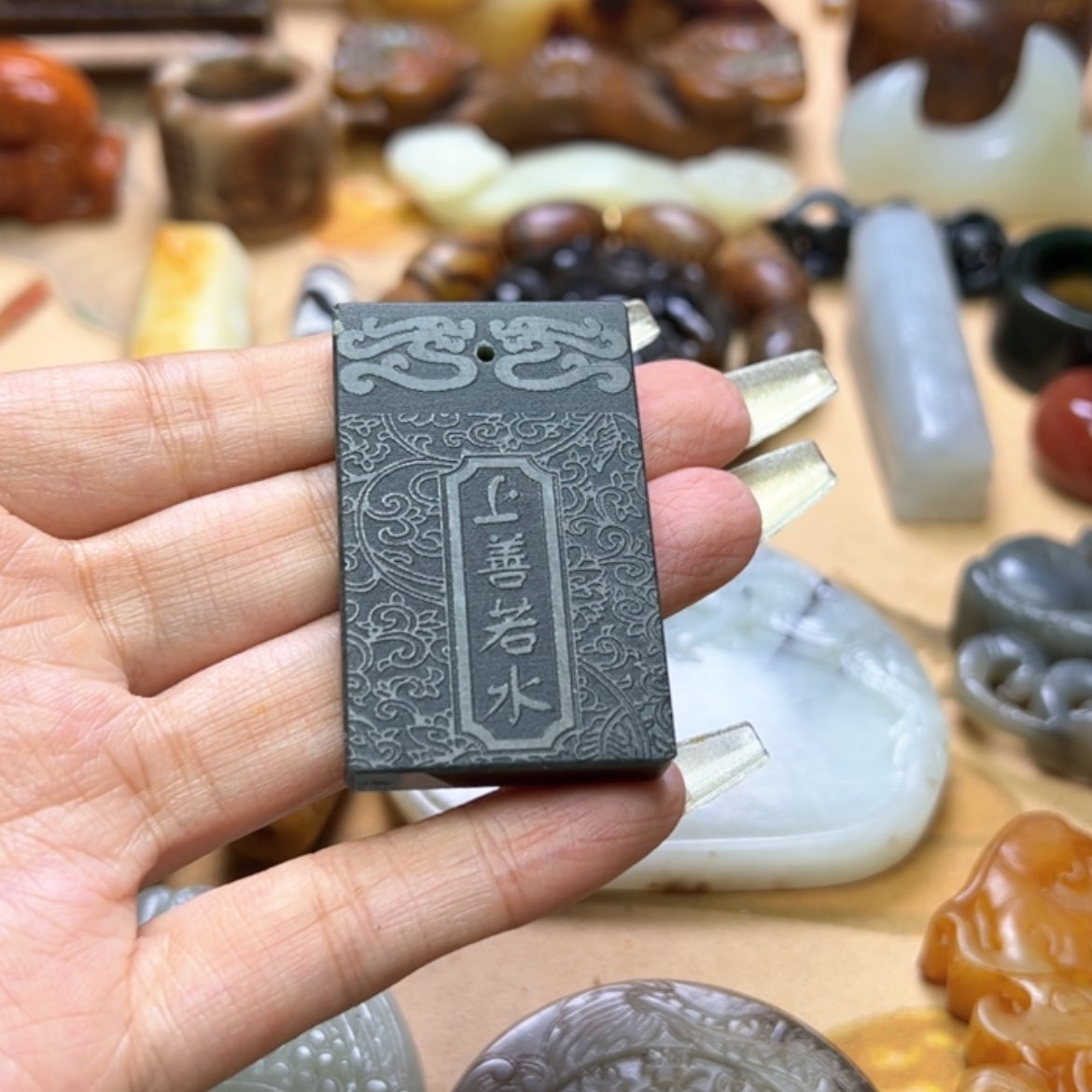 【闪购商品】蛇纹石玉颈饰未镶嵌