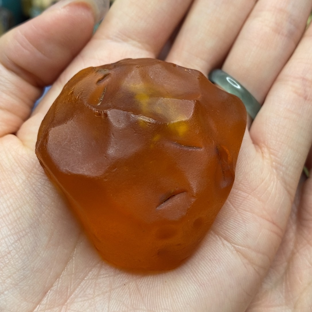 定制琥珀未镶嵌陈