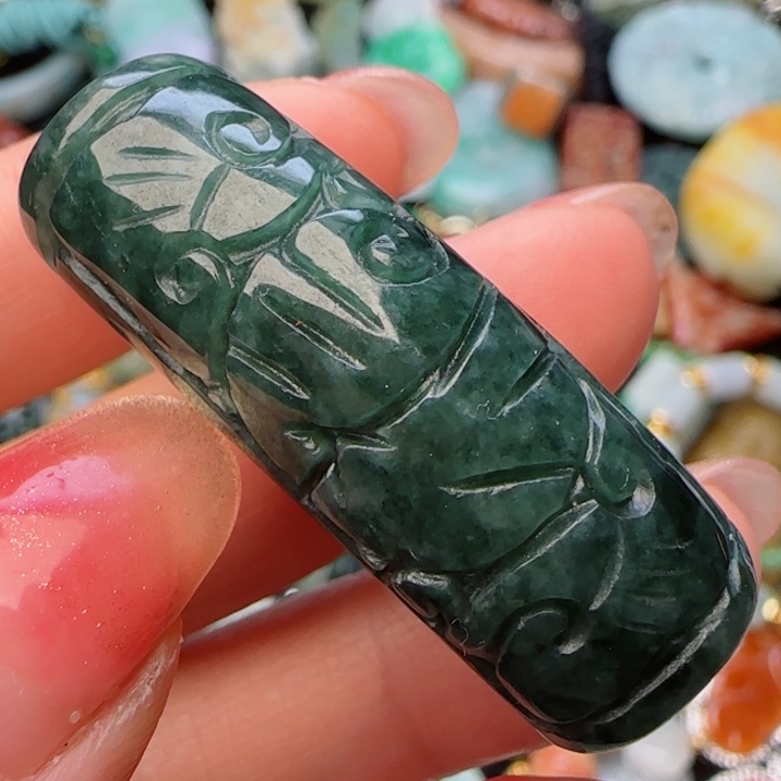 翡翠颈饰未镶嵌天然A货33