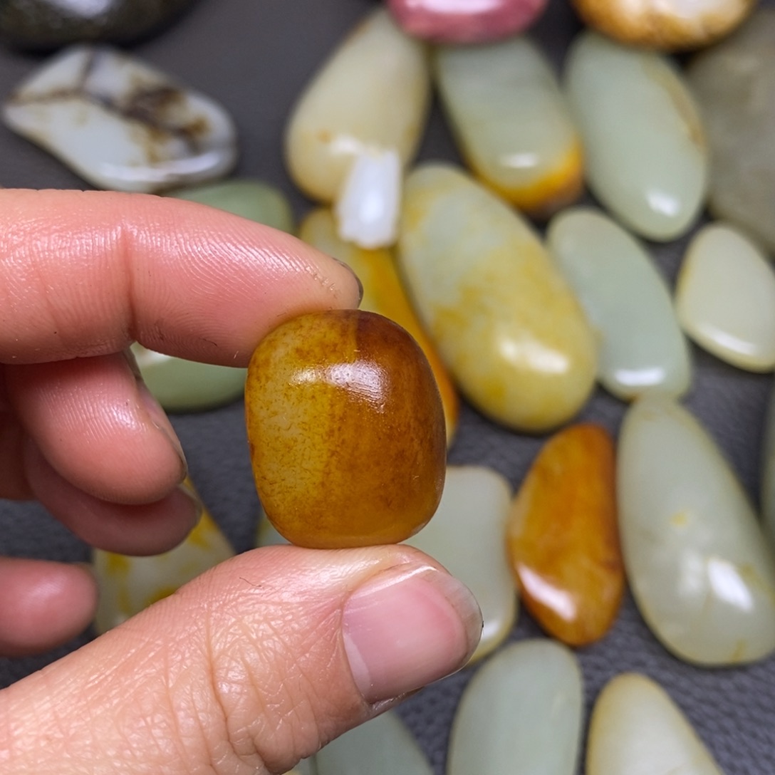 和田玉挂件^_^未镶嵌