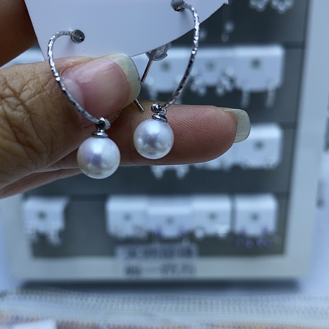 淡水珍珠银S925镶嵌耳饰369