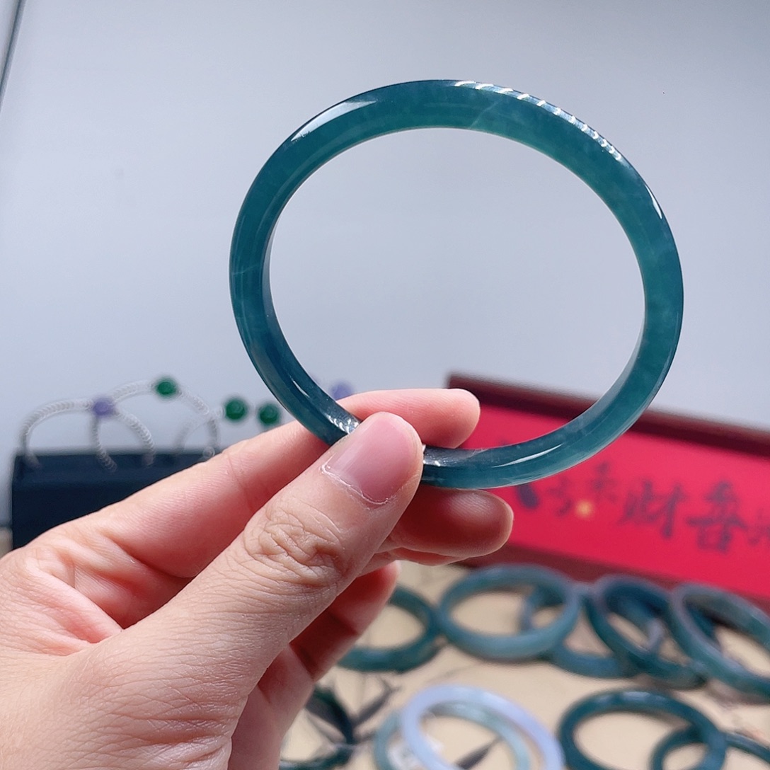 未镶嵌手镯翡翠翡翠手镯
