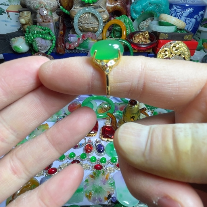 滴血莲花菩提吊坠