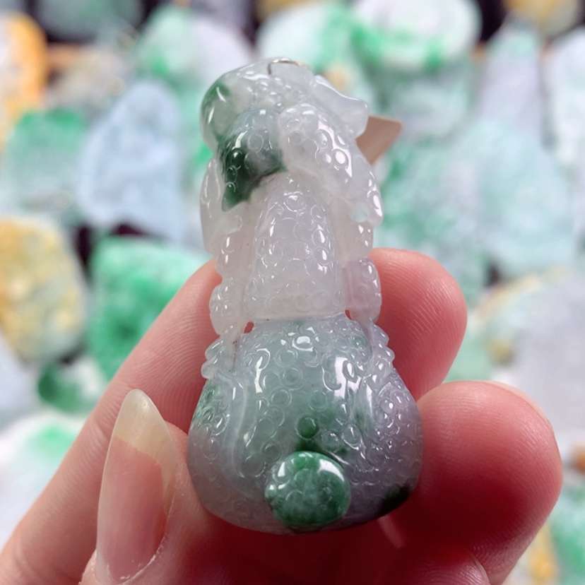 【闪购商品】翡翠吊坠(不含链)未镶嵌