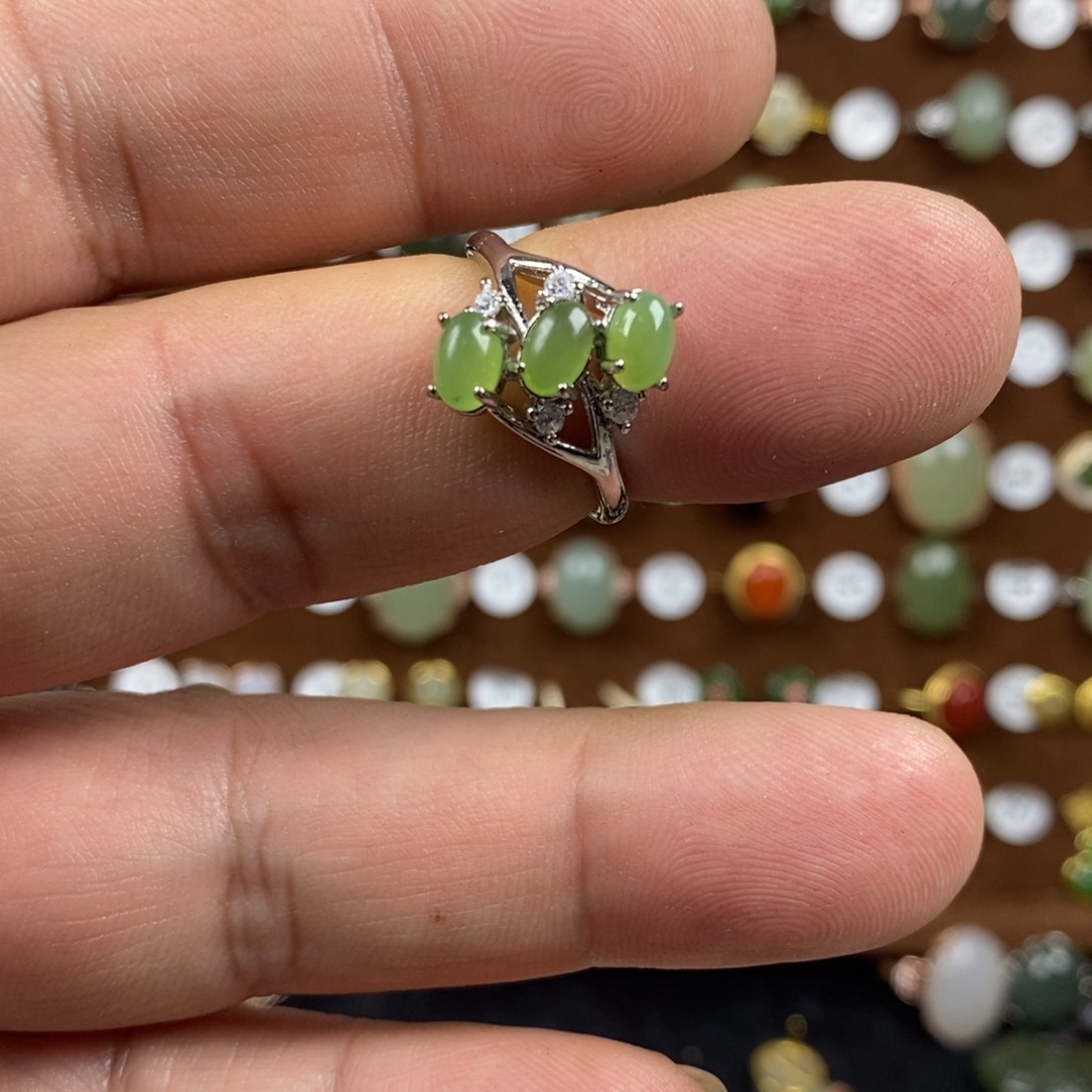 和田玉（碧玉）戒指合金