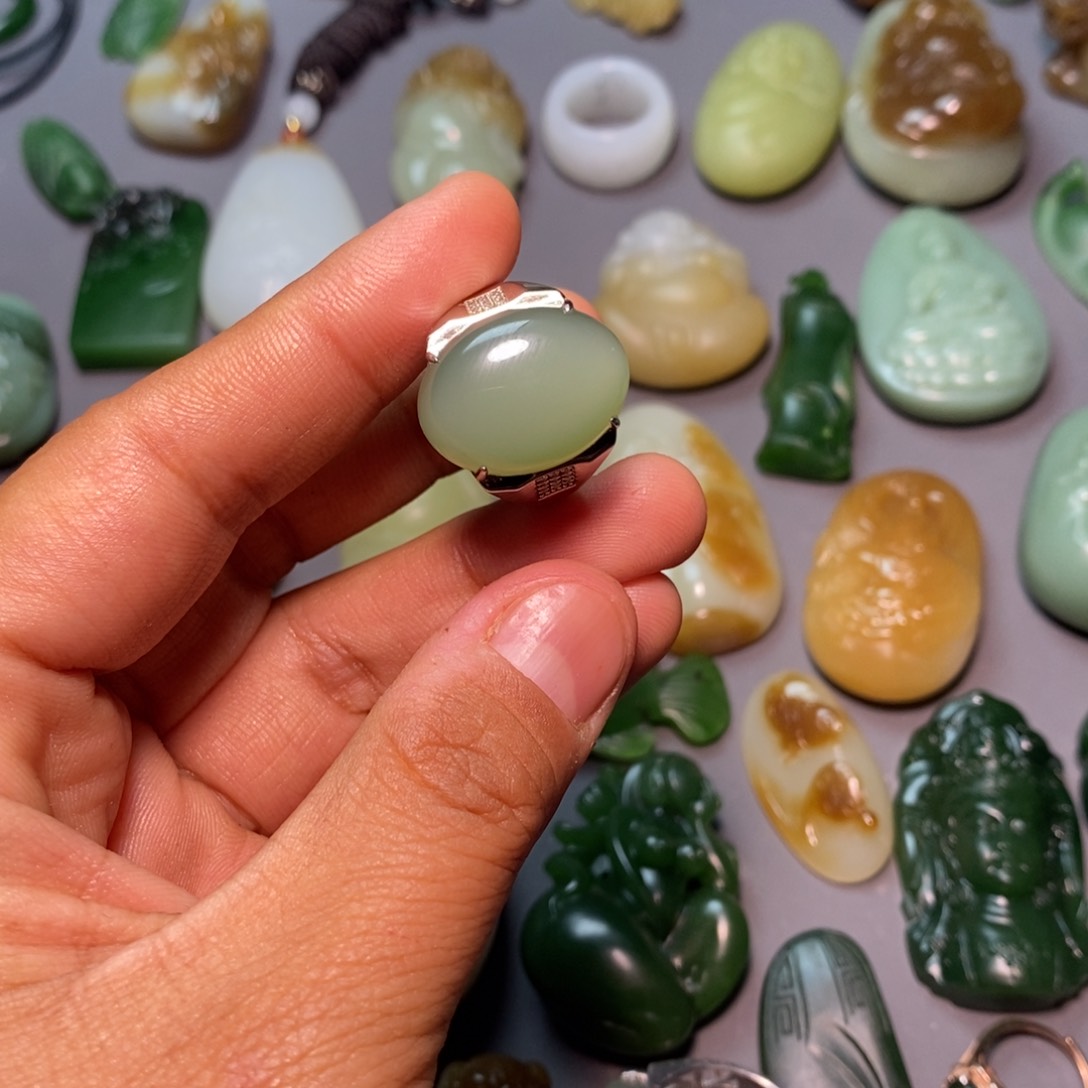 和田玉戒指未镶嵌