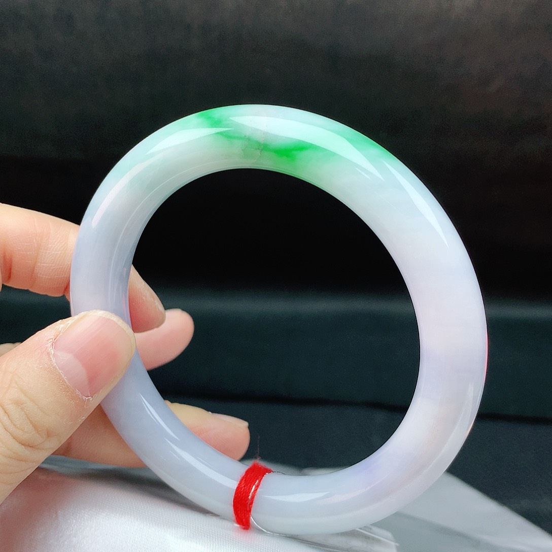 翡翠手镯未镶嵌57圈