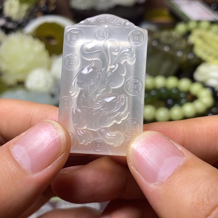 岫玉岫玉颈饰未镶嵌