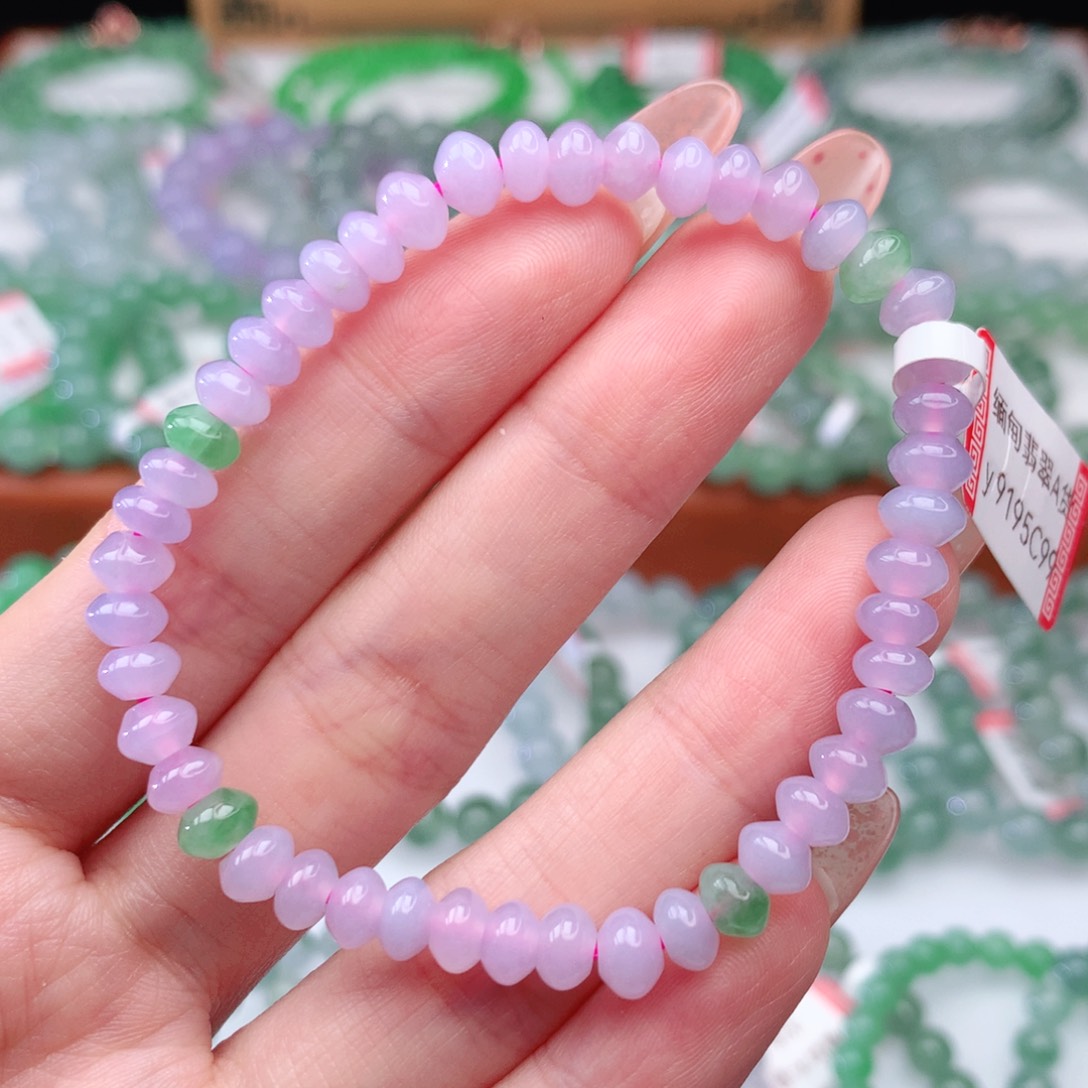 翡翠手链未镶嵌翡翠