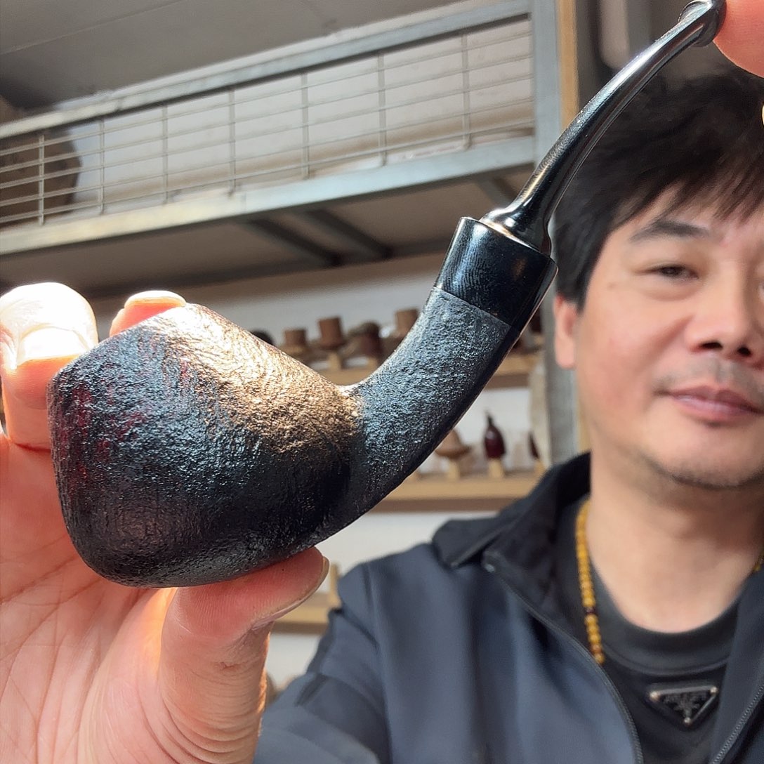 节*焦耀烟斗一白兰地