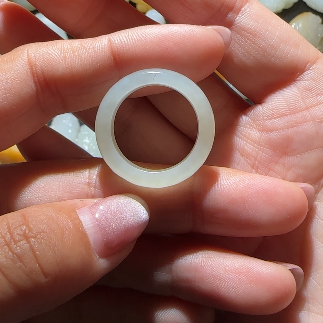 の***年和田玉未镶嵌颈饰