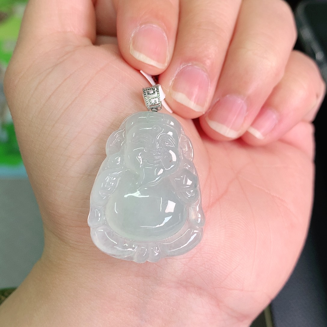 翡翠颈饰18K金镶嵌财神爷