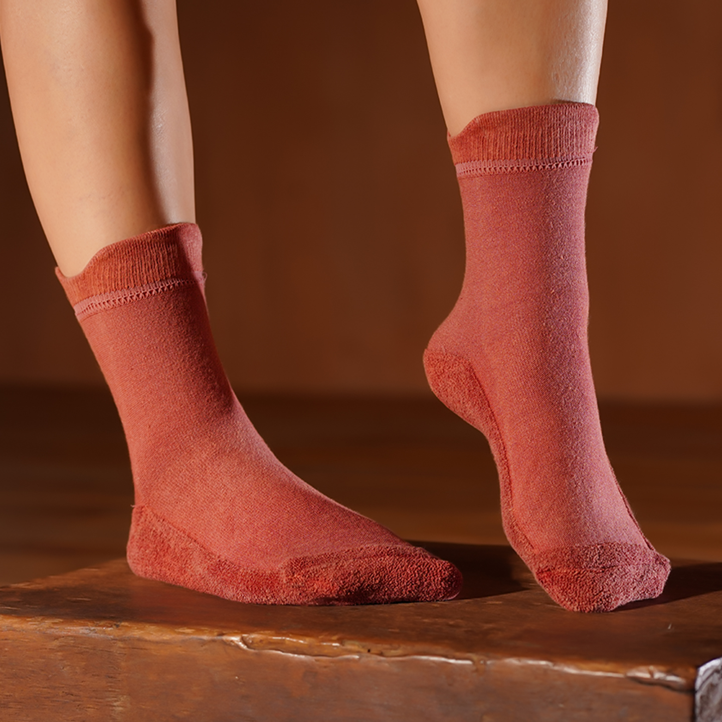 山下的家暖脚地板袜植物染一体袜保暖秋冬款瑜伽袜吸汗棉麻袜子