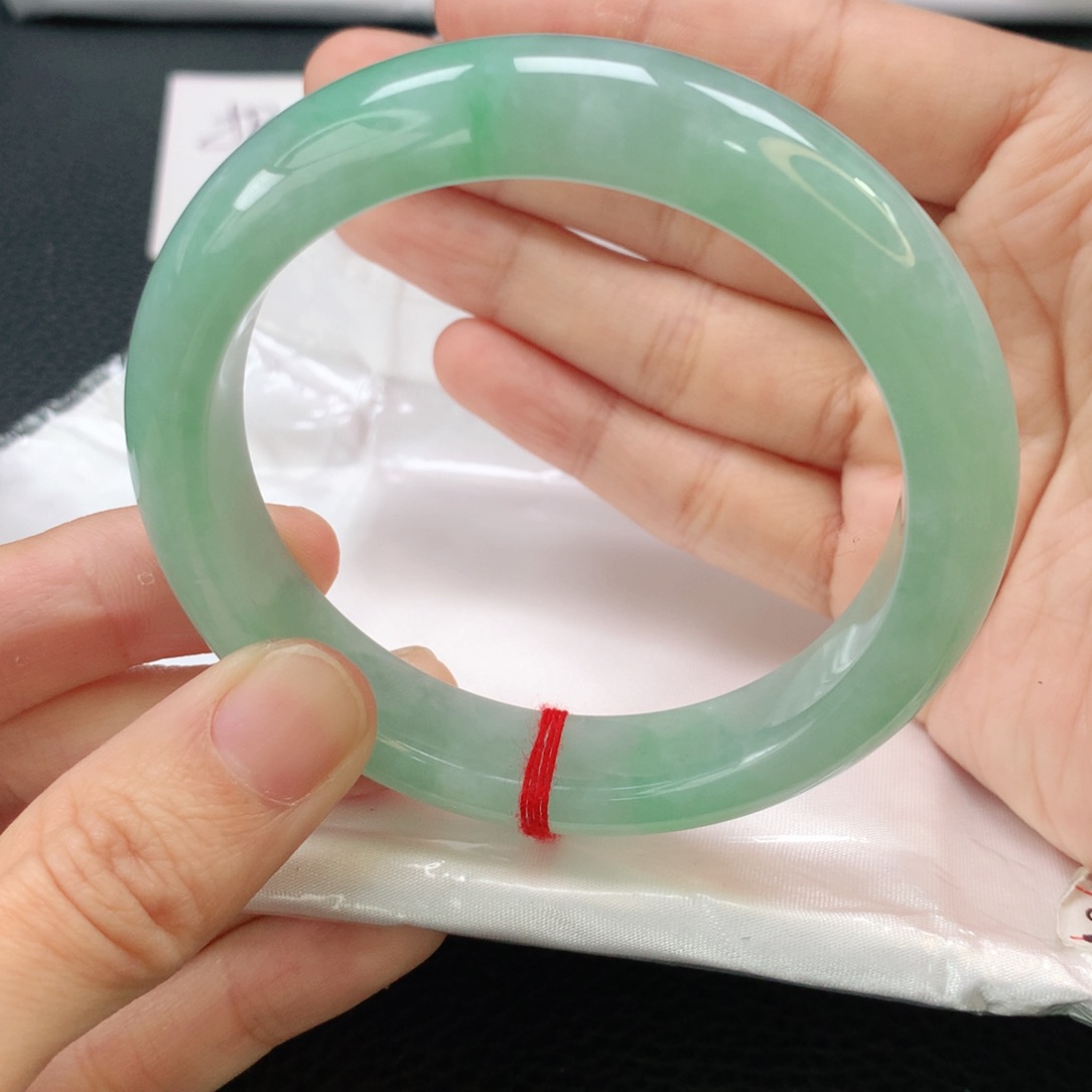 翡翠手镯未镶嵌坤****送缅甸58