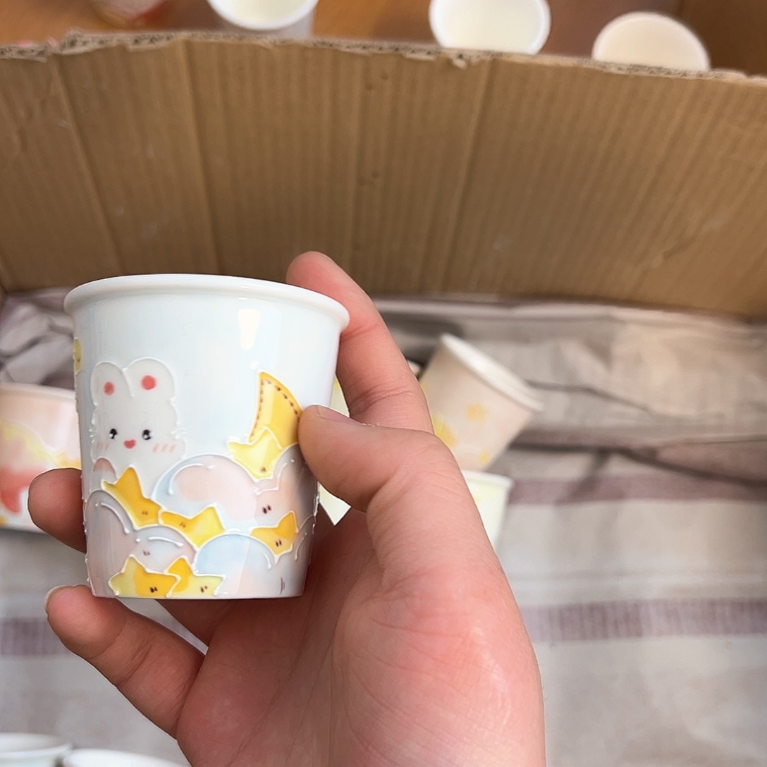 景德镇手绘陶瓷杯子