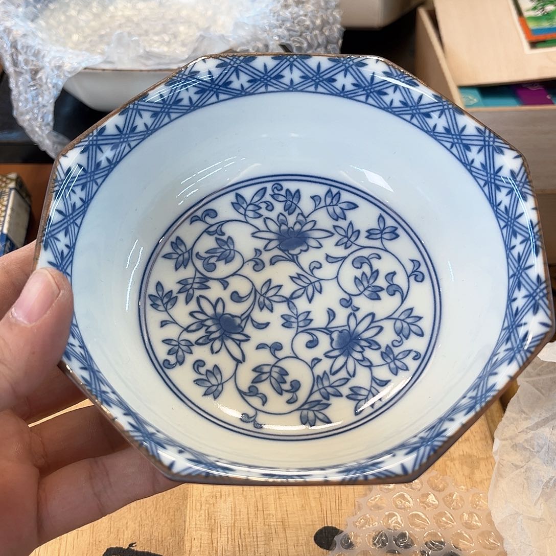 盖碗在线游戏介绍这部电影讲述主人公从