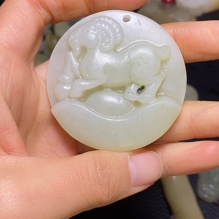 和田玉（糖玉）未镶嵌颈饰