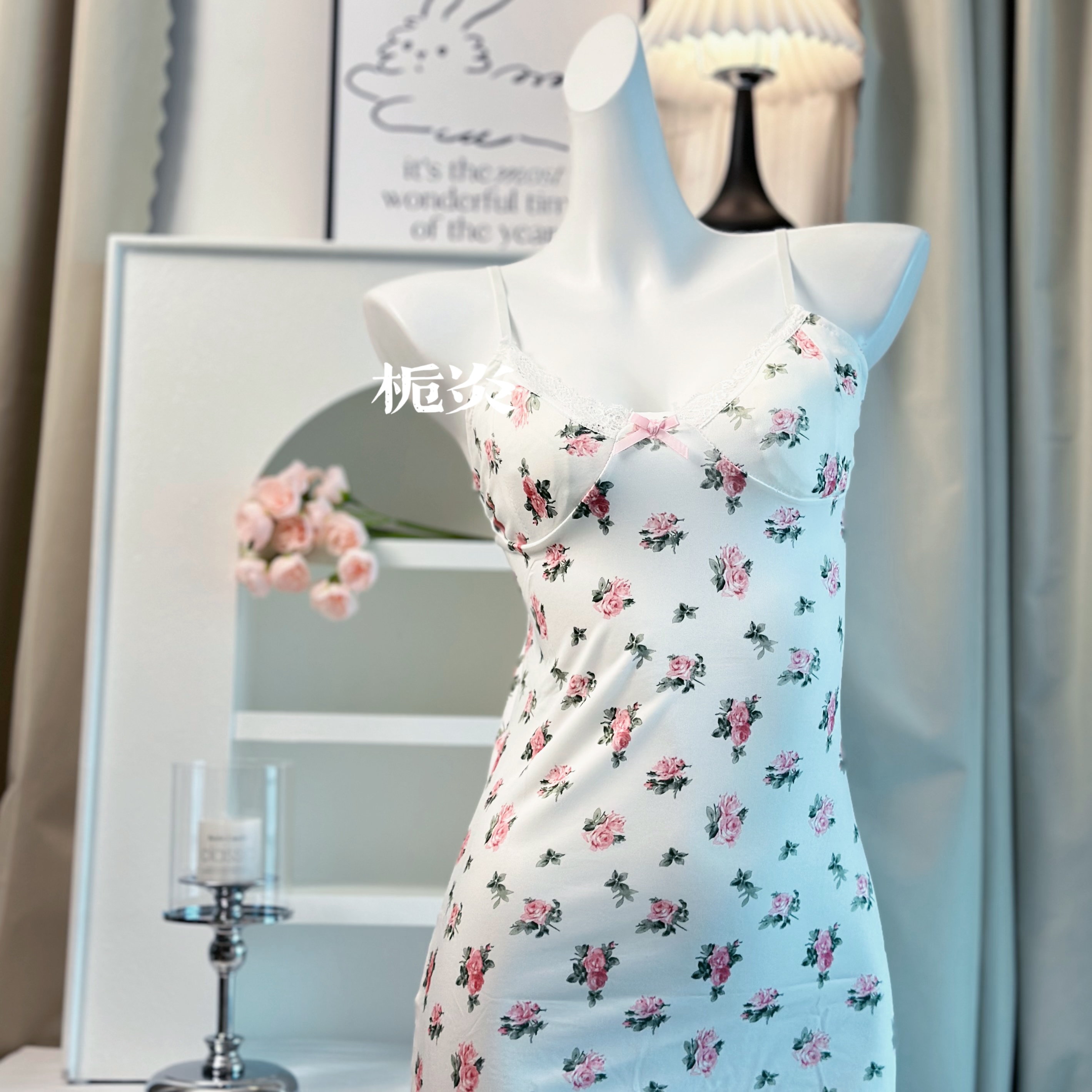 栀炎【80-135】法式蕾丝粉色碎花显瘦带垫吊带背心