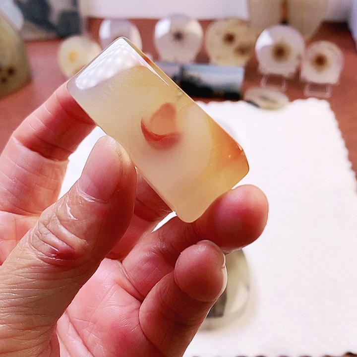 未镶嵌玛瑙/玉髓珠宝奇石药*人