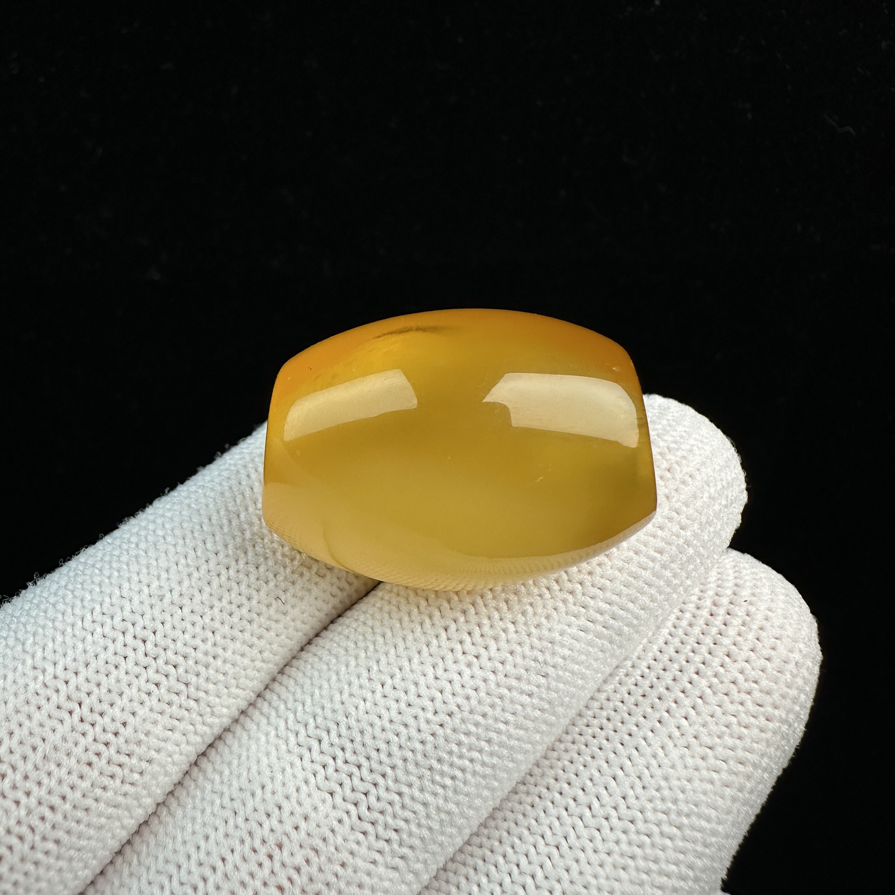 M3429天然原矿俄料蜜蜡 马蹄珠 20.8*29.2*18.9mm支持复检